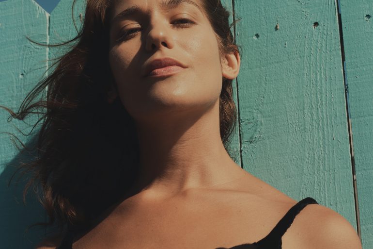 Lola Kirke